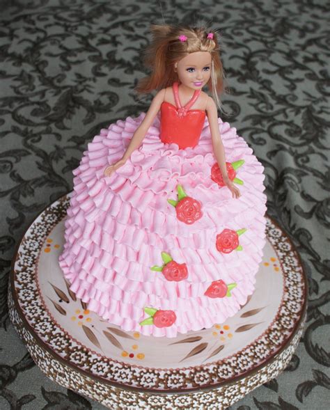 Barbie Doll Cake How To Decorate Easily Barbie Doll Birthday Cake Barbie Doll Cakes Doll