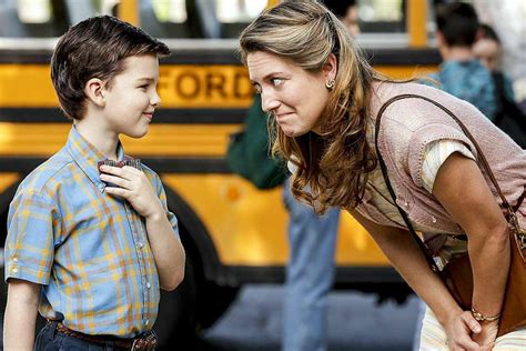 Young Sheldon Trailer Big Bang Theory Spin Off Is More Of The Same