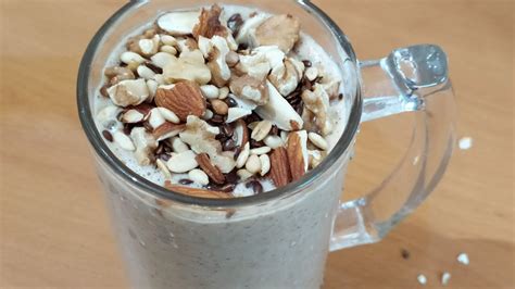 After having smoothies in the morning and banana milkshake for the fun sake, you could add banana as your healthy snack in the afternoon. Banana Oatmeal Smoothie Recipe | Easy Vegan Breakfast ...