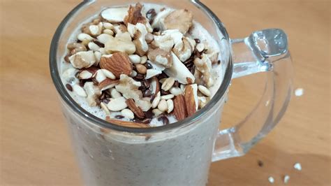 Many would prefer bananas for weight gain. Banana Oatmeal Smoothie Recipe | Easy Vegan Breakfast ...