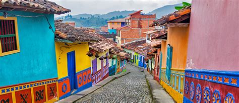 Последние твиты от candelaria (@candelariacalvo). What to see in Bogotá? Discover this Colombian locality ...