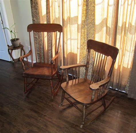 A rocking chair or rocker is a type of chair with two curved bands (also known as rockers) attached to the bottom of the legs, connecting the legs on each side to each other. Is this a Boston Rocker? | Collectors Weekly