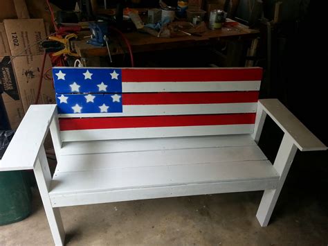 Patriotic Flag Pallet Bench • 1001 Pallets