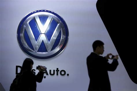 Vw Says China Sales May Rise In Line With Auto Market Explores New Tie