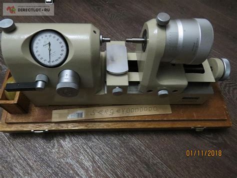 Настольный высокоточный микрометр Mitutoyo модель 162 101 ЦД0001мм