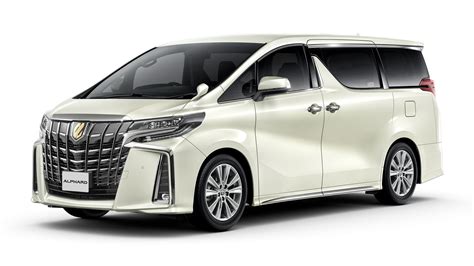Toyota Sienna People Mover Goes Hybrid Only Carexpert