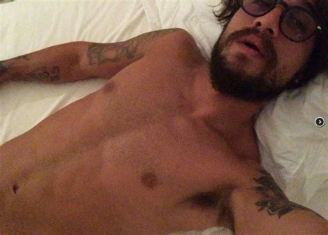 OMG He S Naked Retired Professional Footballer Dani Osvaldo OMG BLOG