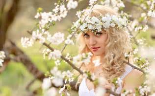 Download Beautiful Girl Flowers Wallpaper 44556 45683 Hd Wallpapers