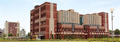 Amity University Greater Noida Images Photos Videos Gallery 2022 2023