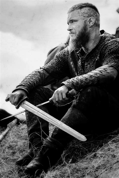 Ragnar Lothbrok Travis Fimmel Fighting Again In Vikings Season 3