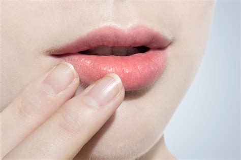 唇部护理的正确打开方式护肤and美体美容频道vogue时尚网