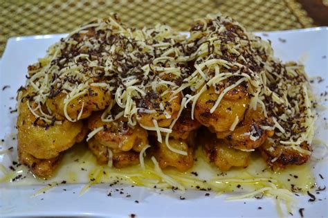 Pisang goreng fried banana fritters cheese and chocolate malaysia street food. SriRasa BiDara: PISANG GORENG CHEESE