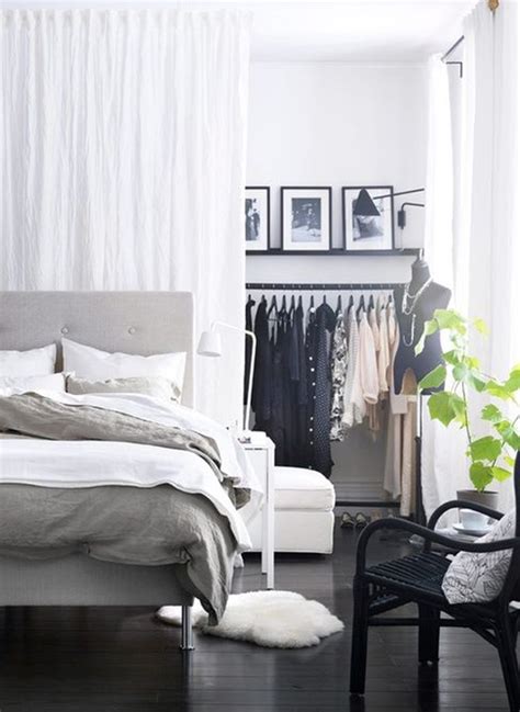 Organizing a small closet can be a real nightmare, but with the right closet ideas, you can make things better. 10 Hidden Closet Ideas For Small Bedrooms | HomeMydesign