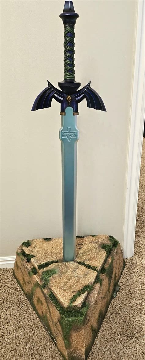 Botw Life Sized Master Sword With Pedestal And Lights Rzelda