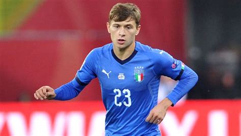 Latest on internazionale midfielder nicolò barella including news, stats, videos, highlights and more on espn. Nicolo Barella 'Proud' of Transfer Links as Arsenal Become ...