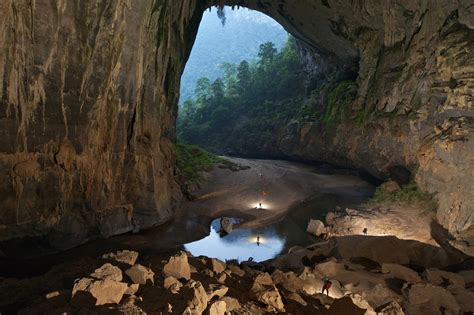 Deep In Vietnam Exploring A Colossal Cave The New York Times