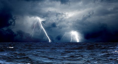 Lightning Storm Waves Clouds Sea Ocean Hd Wallpaper Rare Gallery