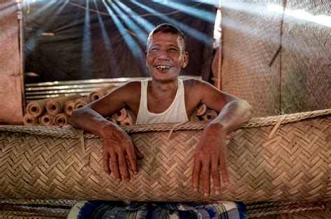 Wallpaper People Portrait Person Burma Tribe Light Smile Man Leicaq Sense