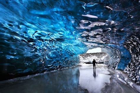 10 Famous Underground Caves For Your World Travel Bucket List