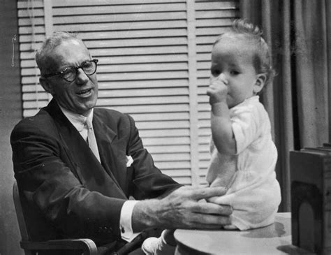 Benjamin Spock és A Gyereknevelés Elavult Vagy Aktuális Wmn