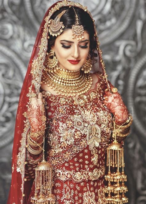 Barat Bride Look Inspo Makeup Jewelry In 2019 Pakistani Bridal