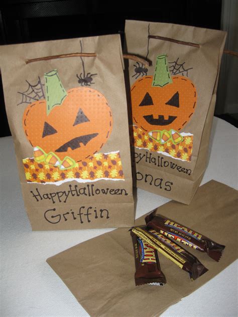Halloween Bags Halloween Lunch Bags Halloween Treats Diy Arts And