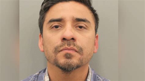 Houston Police Officer Arrested For Dwi While Allegedly Picking Up Prostitute At Burger King