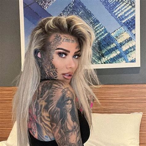 Britain S Most Tattooed Woman Flaunts Extreme Ink In Plunging Crop Top Daily Star