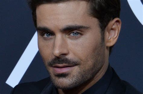 Look Zac Efron Is Ted Bundy In Extremely Wicked Photo