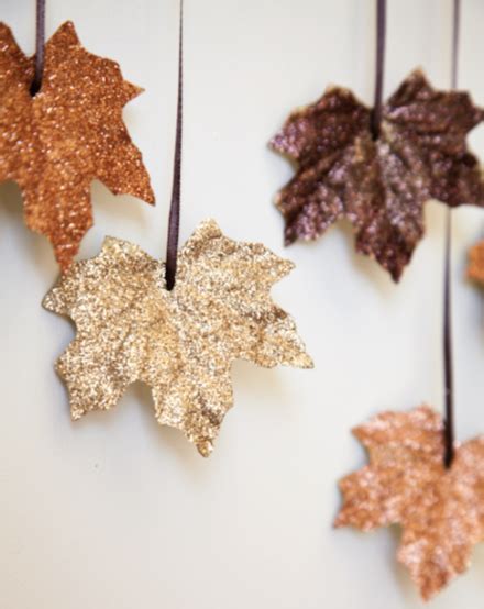 Diy Autumn Leaf Decorations 20 Craft Projects Showcasing Glorious