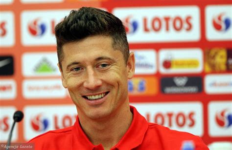 Get the latest soccer news on robert lewandowski. Robert Lewandowski o nominacji do Złotej Piłki. "Dowiaduję ...