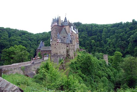 Great Castles Profiles Burg Eltz Rheinland Pfalz Germany