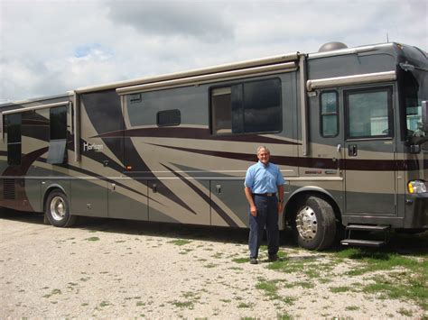 How to level a slide out on a camper. Motor Coach Photo Gallery