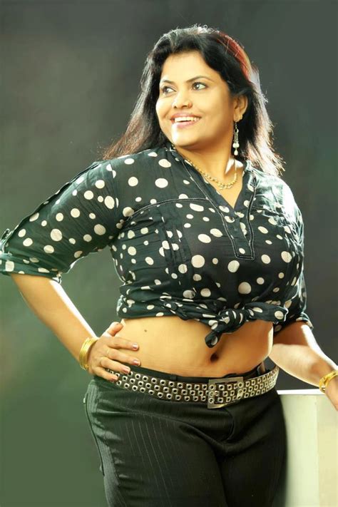 South indian actress wet saree, blouse in tamil movie silanthi. Hot Aunties: Aunty Navel Kiss in Half Saree Blouse