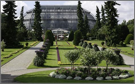 Im mittelmeergewächshaus blühen dann beispielsweise alpenveilchen und erdbeerbäume. Botanischer Garten Berlin Veranstaltungen - garten : House ...