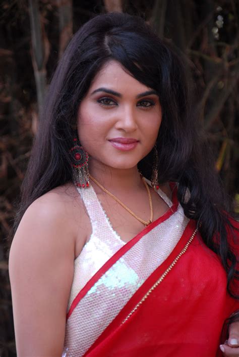 .tollywood actress pics, tollywood hero pics, tollywood gallery, tollywood news, top stories, latest updates, breaking news, tollywood movies 2018, tollywood heros, tollywood gossips. HOT R NOT: tollywood actress hot in saree