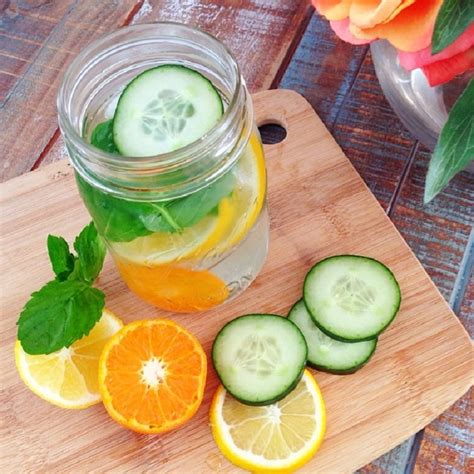 Here's how to cut down your mobile screen time in five steps. DIY Detox Water - The Best Remedy for a Flat Stomach