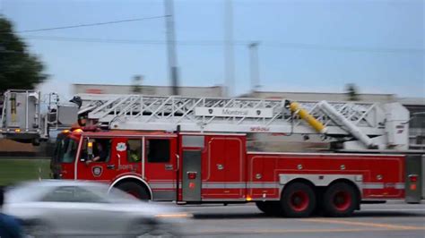 Montreal Fire Trucks Nova Quintech Simon Duplex Ladders Youtube