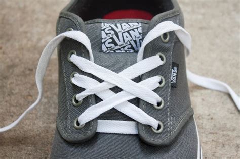 Reconsidering how to lace skate shoes like a boss. How to Make Cool Designs With Shoelaces for Vans | eHow