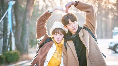 Dispatch has released photos revealing lee sung kyung and nam joo hyuk on dates as early as 2016. Lee Sung Kyung Opened Up About Working with Nam Joo Hyuk