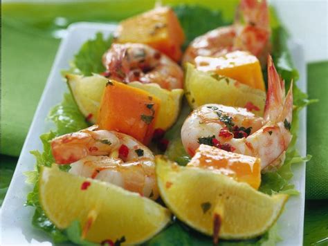 .food con gamberi 9 ricette: Ricetta Spiedini di gamberi e papaia | Donna Moderna