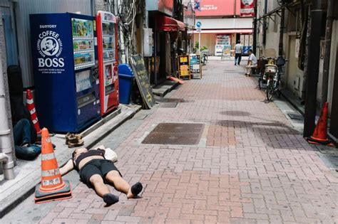 Shocking Photos Of Drunk Japanese By Lee Chapman Show The Ugly Side Of