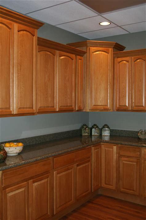 30 Affordable Kitchens With Oak Cabinets Ideas Comedecor Oak