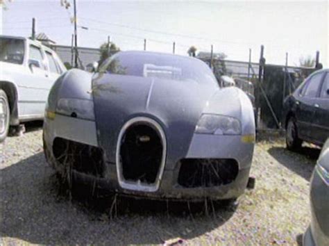 Rare 1 Million Bugatti Veyron Crashes Into The Water Video 8 Pics