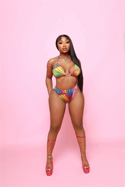 "Rooftop Splash" Erica Banks Celebrity Love & Hip Hop Pool Party