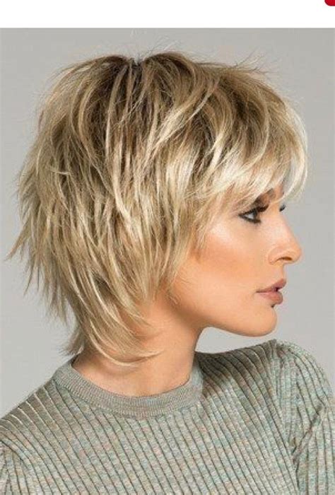 Collection Of Medium Pixie Shag Neck Covered Hair Images