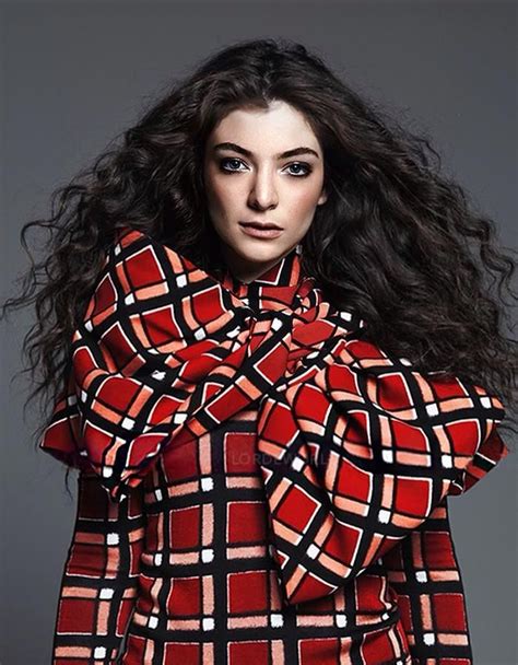 Lorde Daily On With Images Lorde Editorial Fashion Fashion