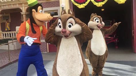 Goofy Chip And Dale Keep You Guessing With Charades Disneyland
