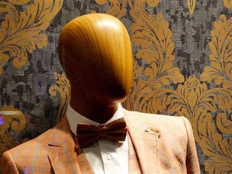 Your hair might begin to thin at the temples, creating a more prominent widow's peak and a hairline that resembles. What does it mean when you dream about going bald?