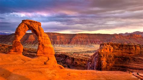 Delicate Arch In Arches National Park Moab Utah Usa Windows